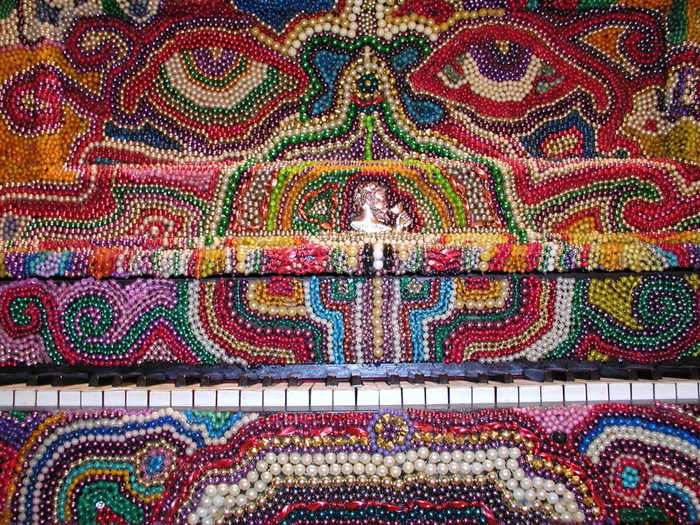 Temptation Piano detail